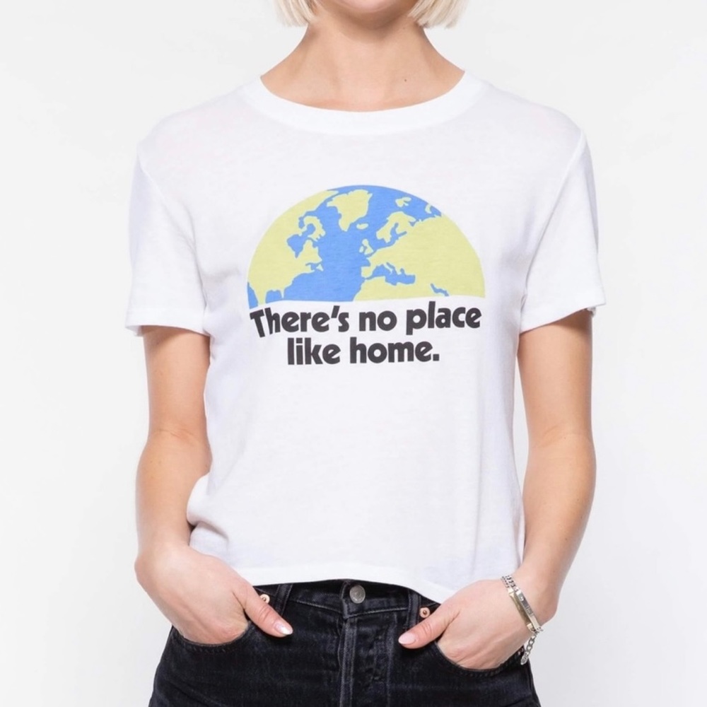 NWT Sub_urban riot women’s Dylan lost crop tee
